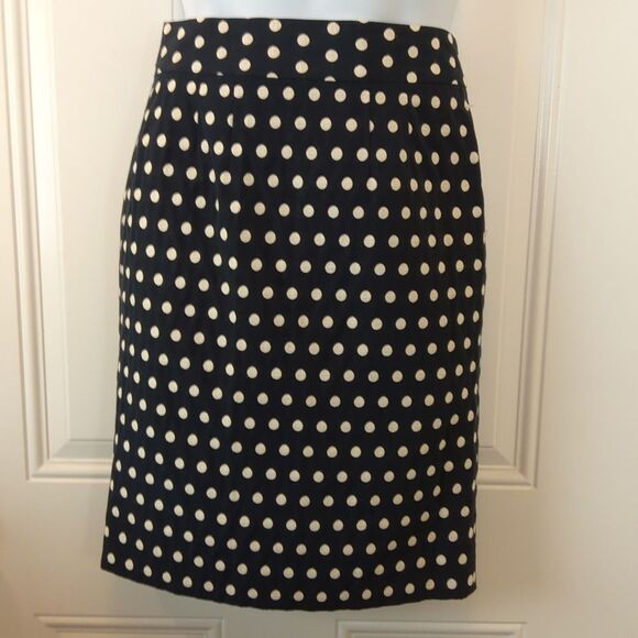 Banana Republic Dresses & Skirts - Banana Republic navy blue and white polka dot skirt